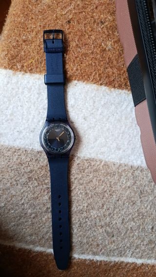 Swatch Reloj Azul con Cristales
