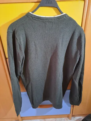 Jersey Pull&Bear verde talla M