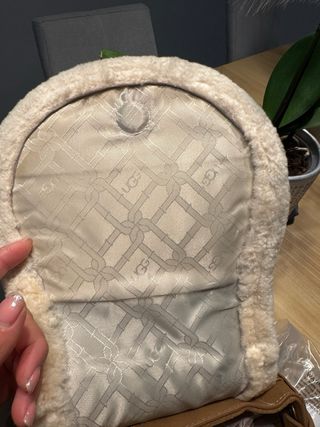 Bolso UGG de ante y borrego
