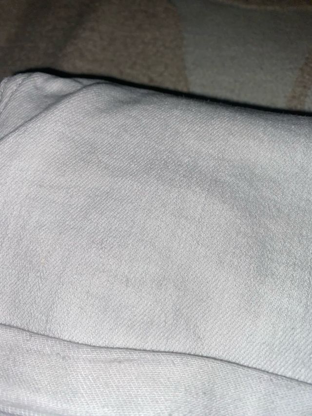 Jeans bianchi Bershka