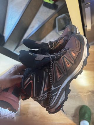 Botas Salomon Gore-Tex Marrón y Rosa