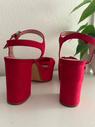 Lote Sandalias Tacón Plataforma Negro y Rojo