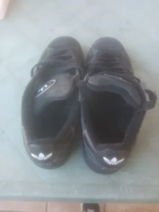 Sneakers Adidas nere