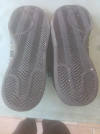 Sneakers Adidas nere