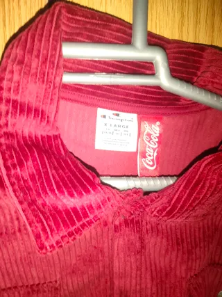Chaqueta Champion Roja Corduroy Talla XL en Oviedo