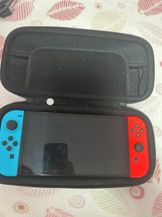 Nintendo Switch + Gioco + Accessori