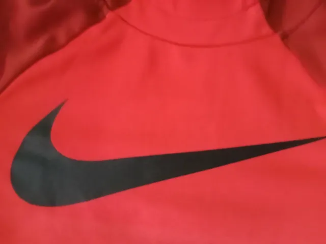 Sudadera Nike Roja