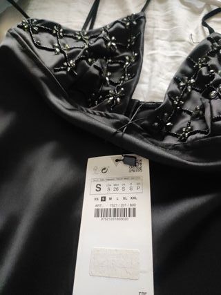 Vestido Zara Negro Satén con Abalorios Talla S
