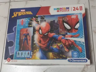 Puzzle Clementoni Supercolor con licenza spiderman