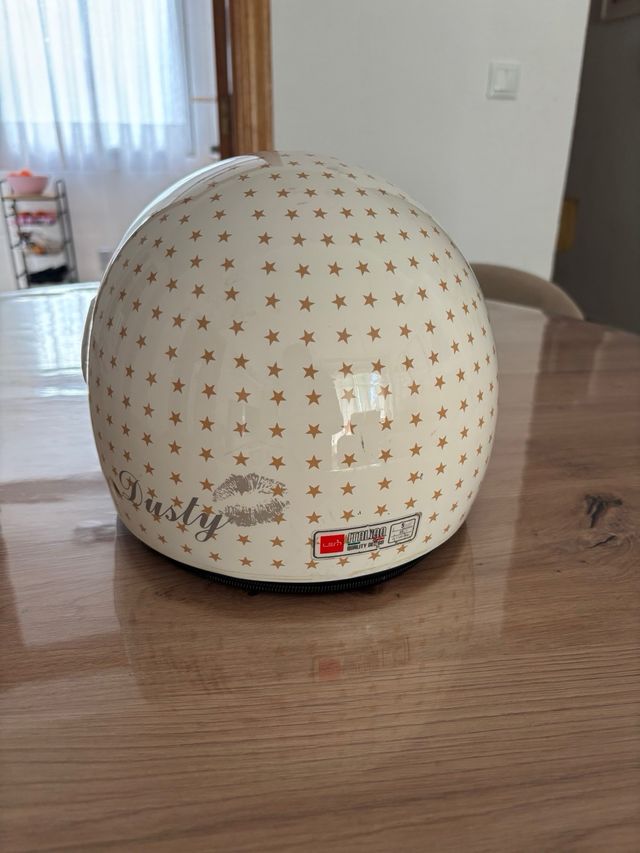 Casco LEM estrellas beige con visera talla S