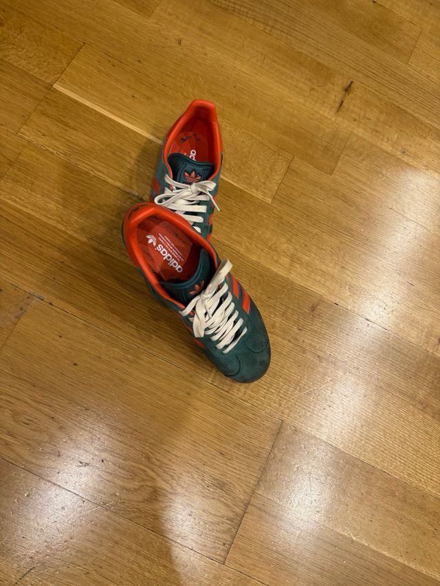 Zapatillas Adidas Gazelle Talla 43.5 Verde/Naranja