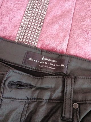 Pantalón negro nuevo