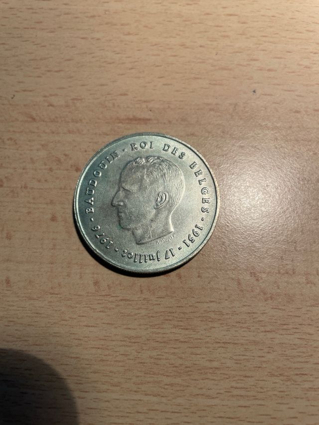 Moneta 250 Fr Belgio con corona anno 1976 argento