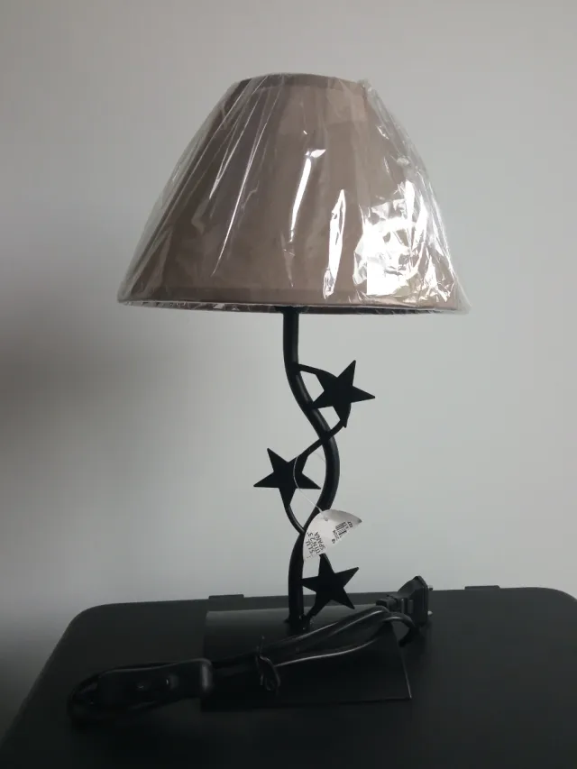 Lámpara de mesa sin estrenar