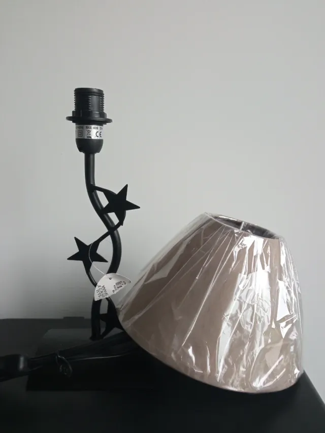 Lámpara de mesa sin estrenar