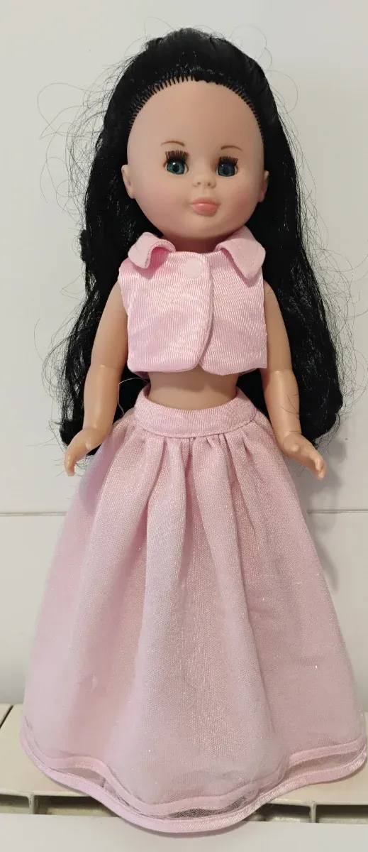 Muñeca similar a  Nancy, ojos azules