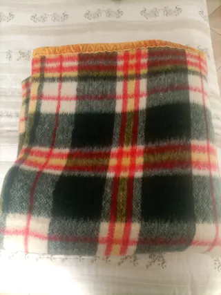 Coperta di lana doppia 200x200cm