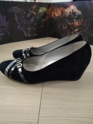Scarpe con tacco nero camoscio
