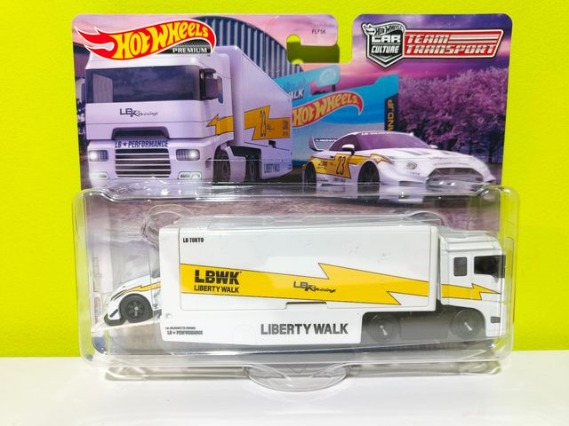 Hot Wheels Premium Team Transport Liberty Walk