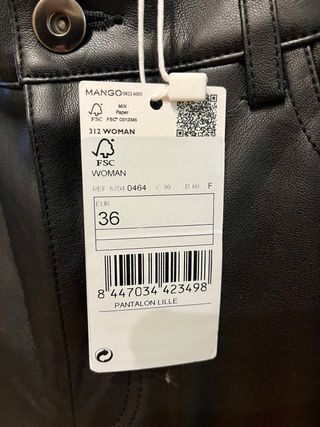 Pantalón efecto piel recto T36