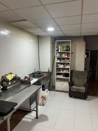 Traspaso Tienda Alimentación Completa, NEGOCIABLE