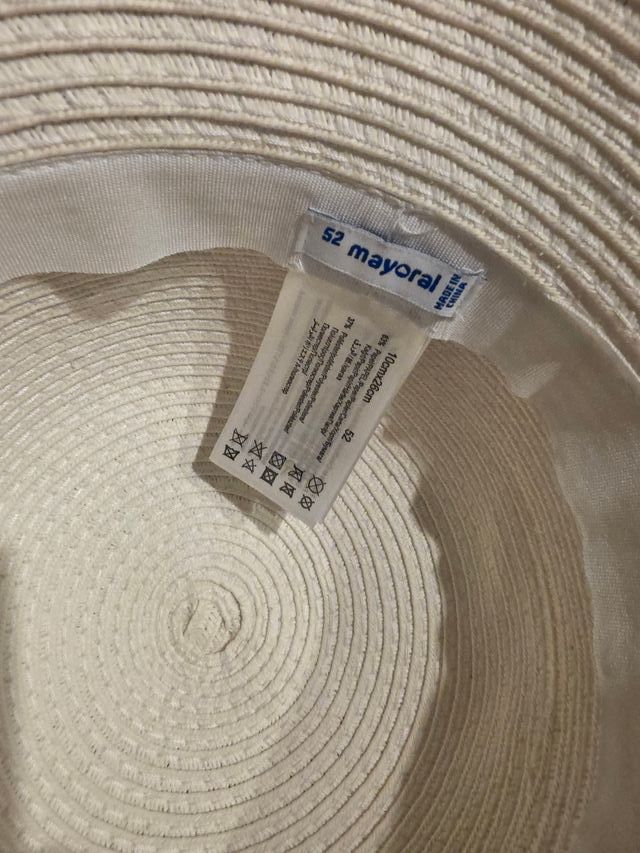 Cappellino Mayoral bianco con fiori