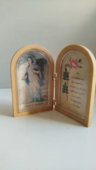 Cornice sacra Maria di Nazareth