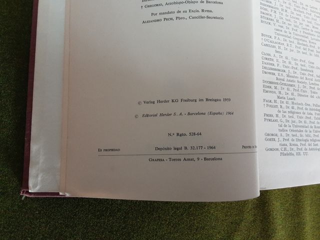 Diccionario de las religiones. Editorial Herder.