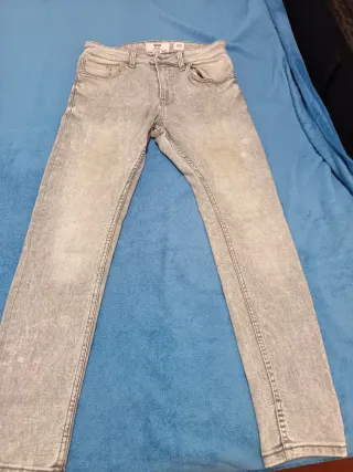 Pantalón Bershka Gris