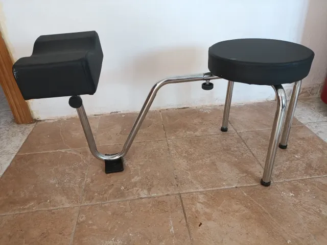 Taburete de podología ajustable