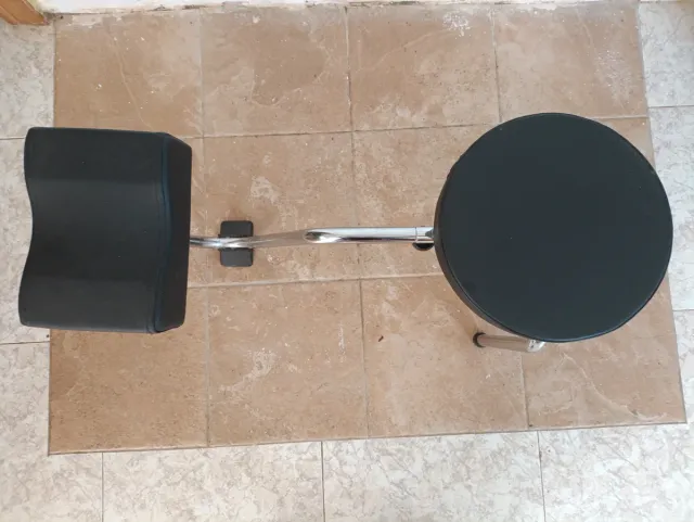 Taburete de podología ajustable
