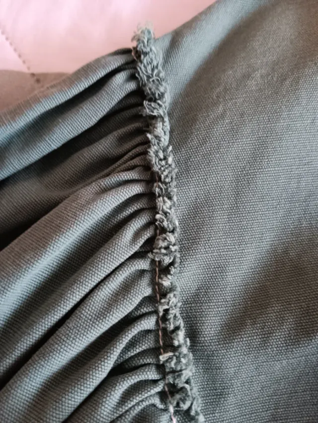 Top Zara verde manga abullonada