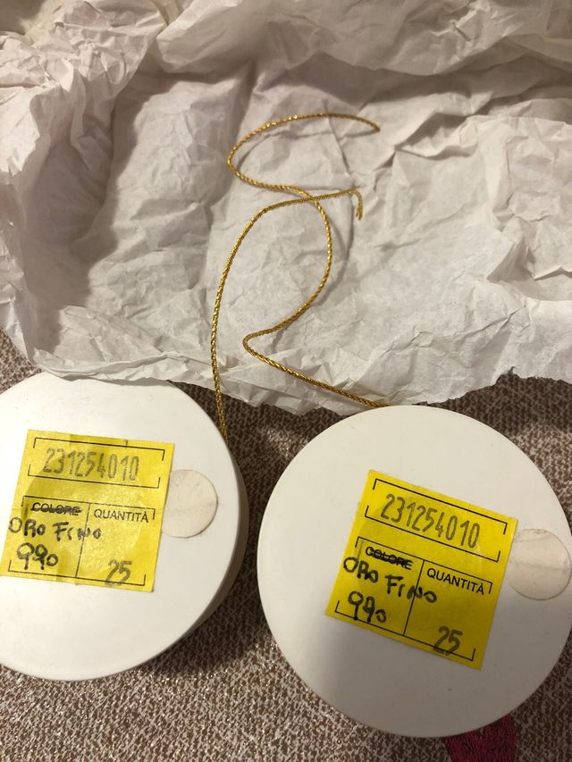 Filo da ricamo oro due pezzi oro fino 990
