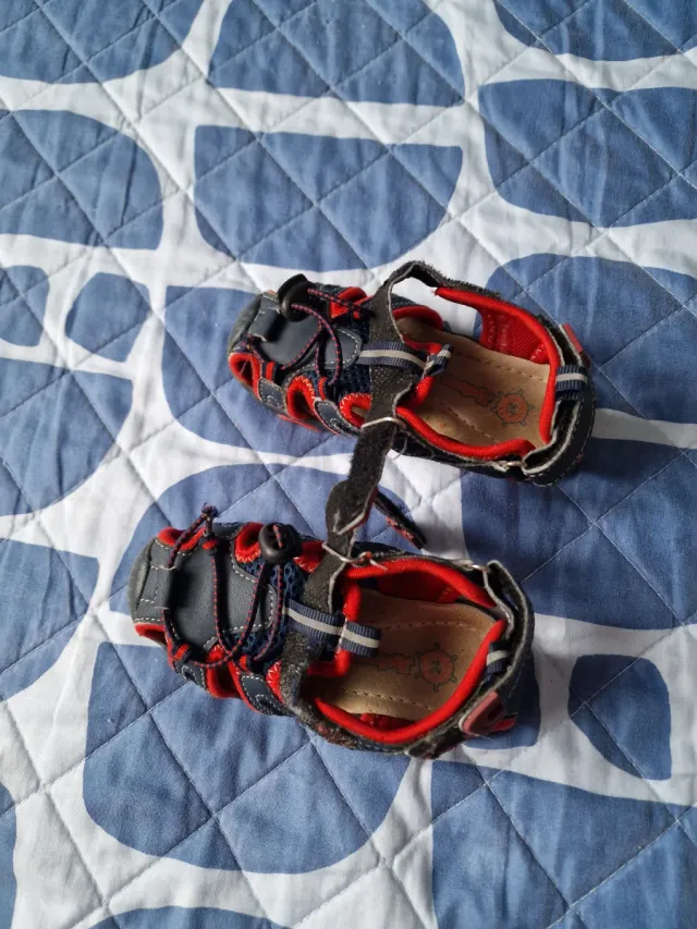 Sandalias niño talla 24
