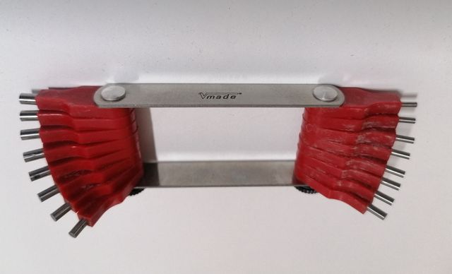 GALGAS *20 Hojas planas + 16 CALIBRES diámetros