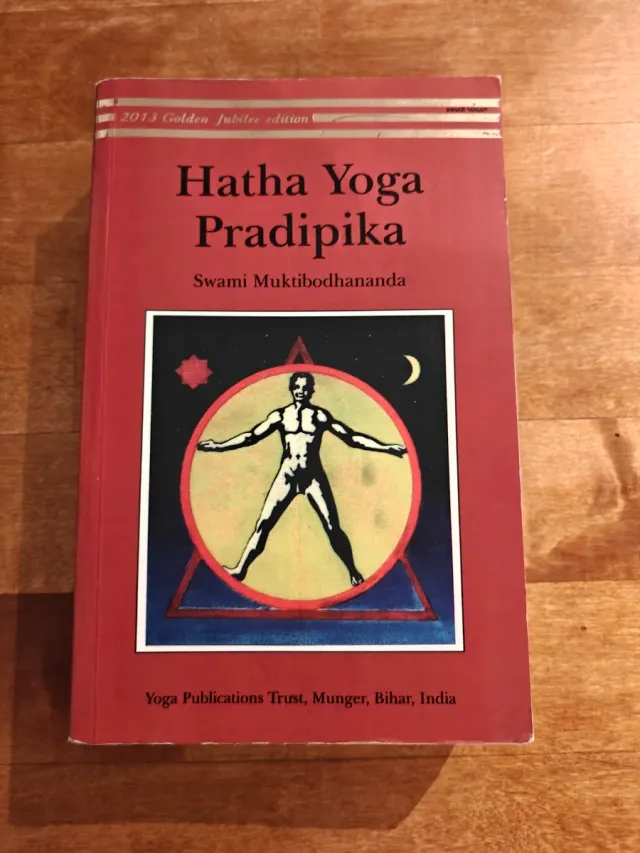 Hatha Yoga Pradipika Light on Hatha Yoga Includ...