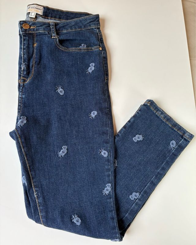 Vaqueros Pitillo Cortefiel Bordados