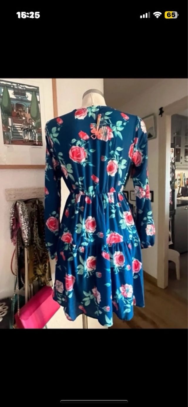 Vestido estampado floral azul y rosa 