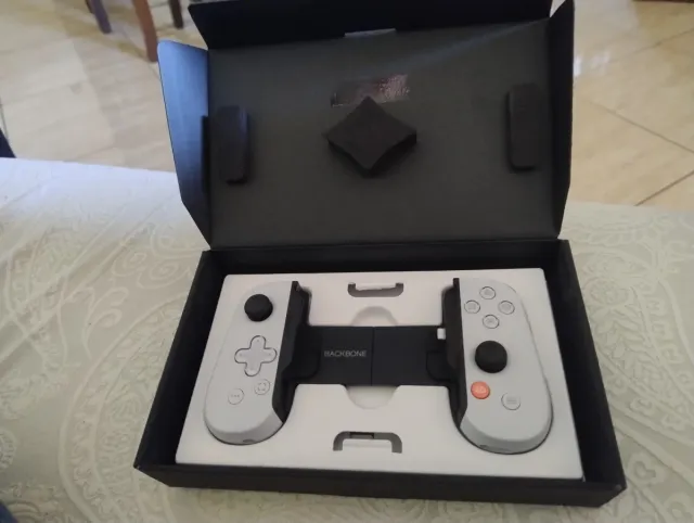 Controller Backbone Grigio Bianco