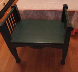 Banqueta de madera verde