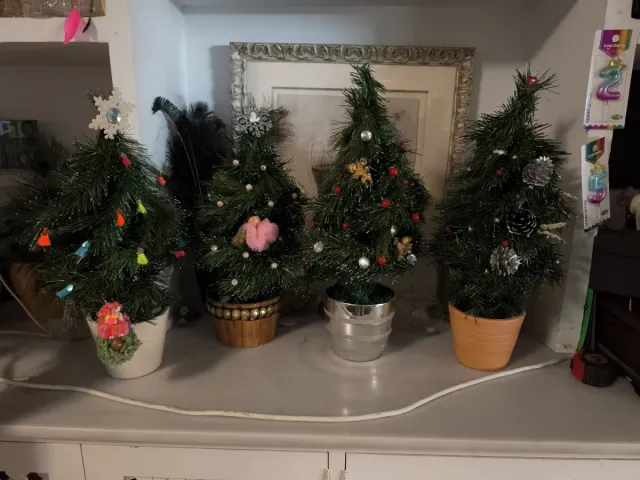 Árvores de Natal Decoradas. Feitas com AMOR 55cm
