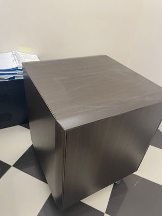 Scrivania ufficio con cassettiera