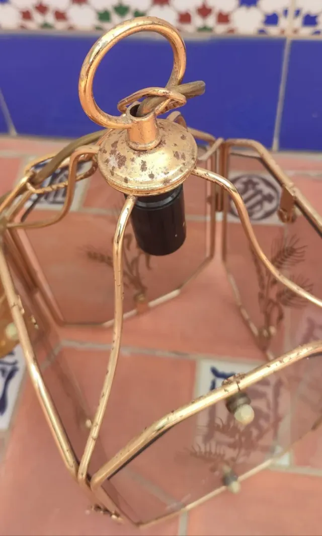 Lámpara de techo cristal y metal dorado