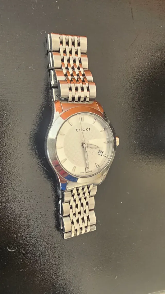 Reloj Gucci Plata y Blanco