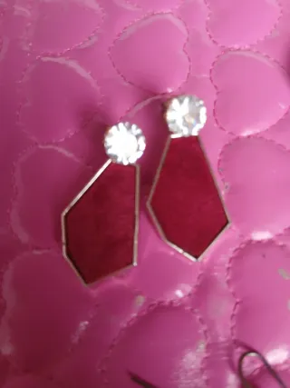 Pendientes bisutería rojos y plateados