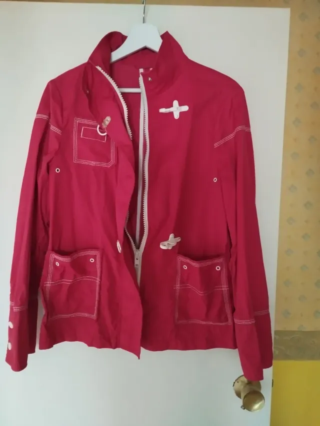 Anorak fino rojo