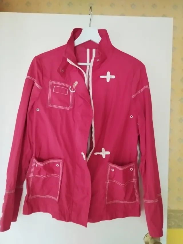 Anorak fino rojo
