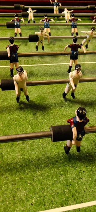 Futbolín grande madera con monedero 1€