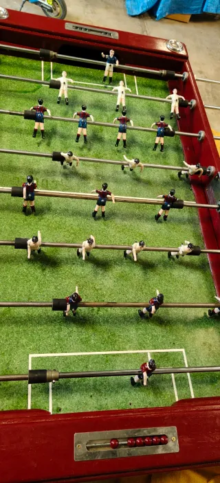 Futbolín grande madera con monedero 1€