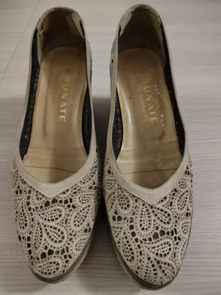 Scarpe donna con zeppa pizzo beige